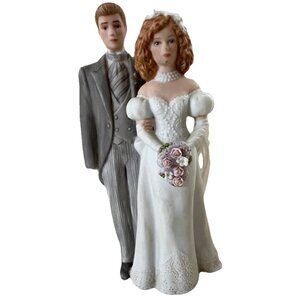 Bride & Groom Figurine Wedding Cake Topper Vintage 1989 by EHW Ent Roman Inc